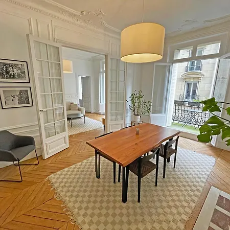 Lägenhet Magnifique T4 Proche Proche Arc De Triomphe Et Champs Elysees