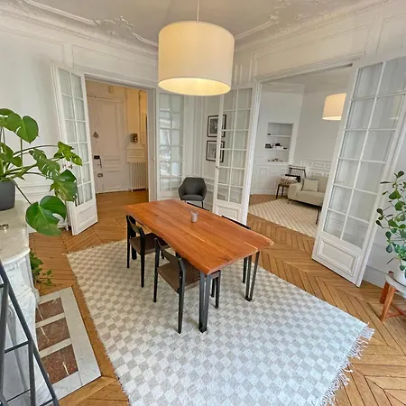 Lägenhet Magnifique T4 Proche Proche Arc De Triomphe Et Champs Elysees Paris